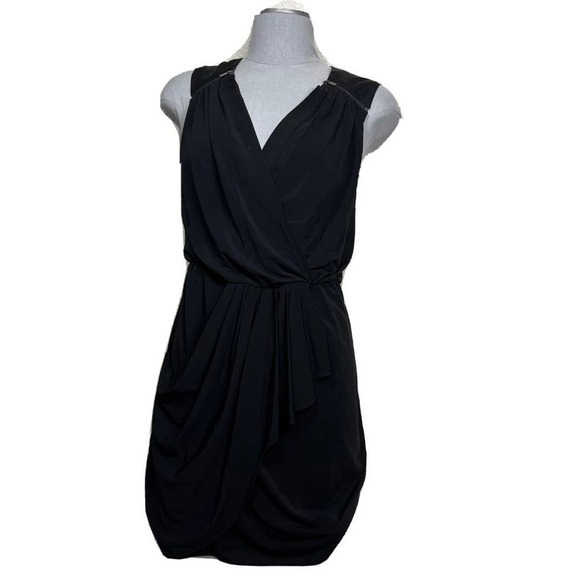 BCBGMaxAzria Mini Dress Faux Wrap Black Zipper Shoulder Women’s Size Small - Picture 1 of 12